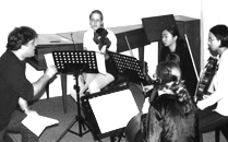 Hakenberg rehearsing with students in Essen/Germany